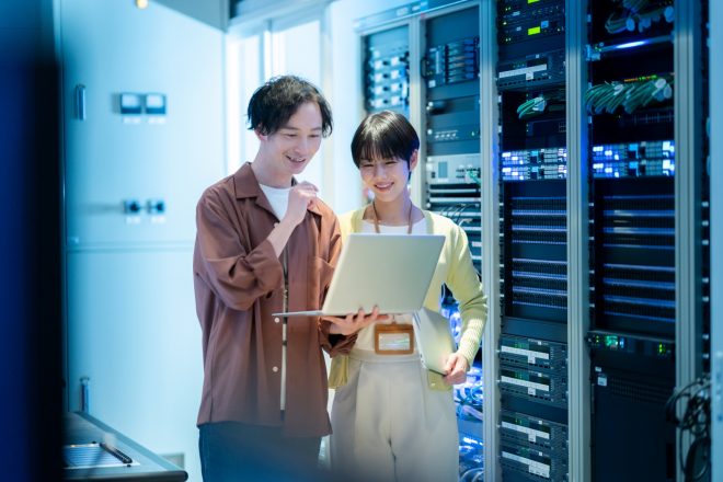 クラウドネイティブとは？クラウドファーストとの違い、開発手法などを解説