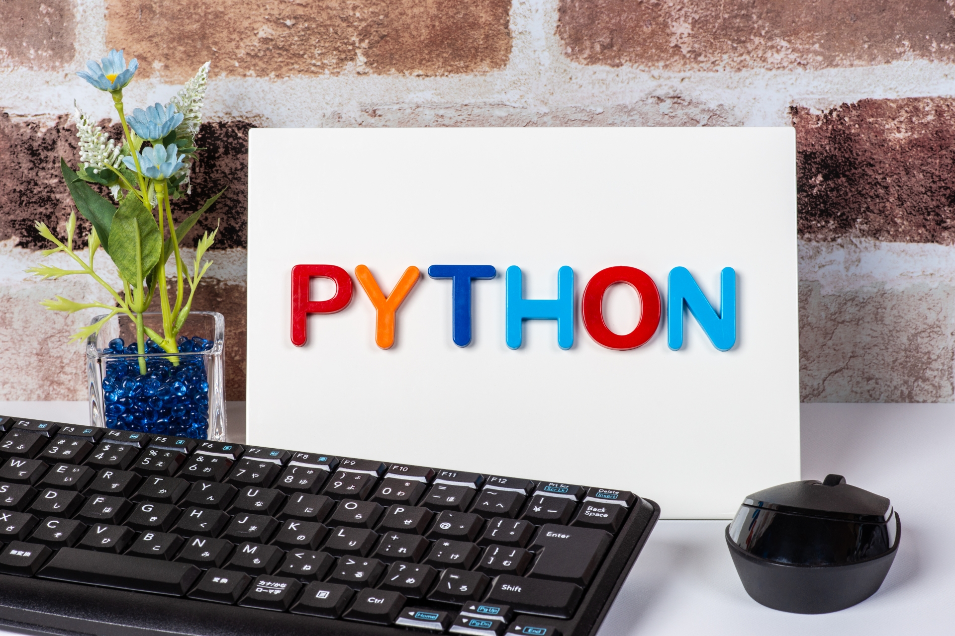 Python開発環境の選び方｜初心者にも分かるエディタ・IDEのおすすめ10選